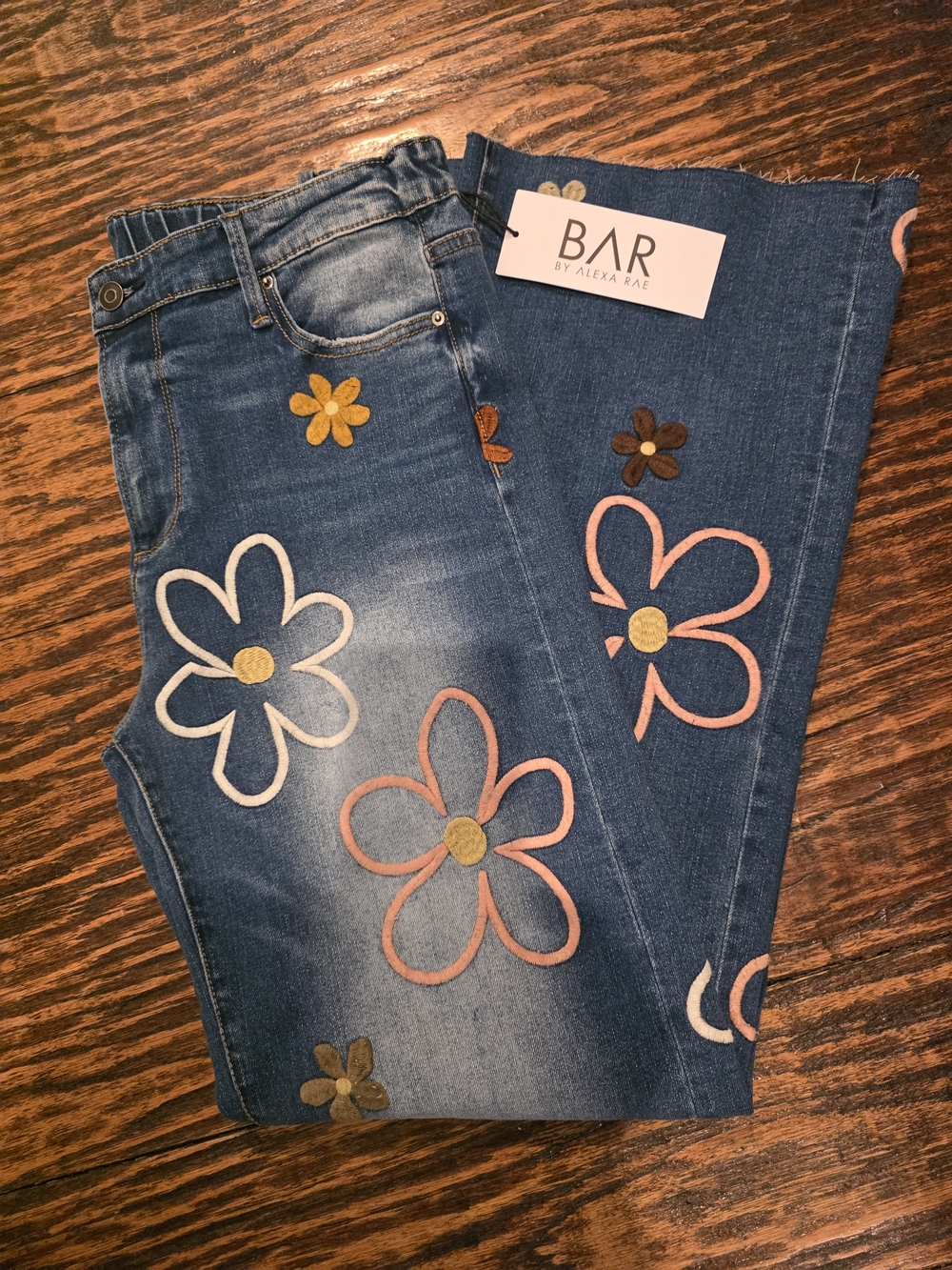 NWT BAR by Alexa Rae x Oli Hali Floral Embroidered Wide Leg Jeans Medium Boho - Picture 3 of 9